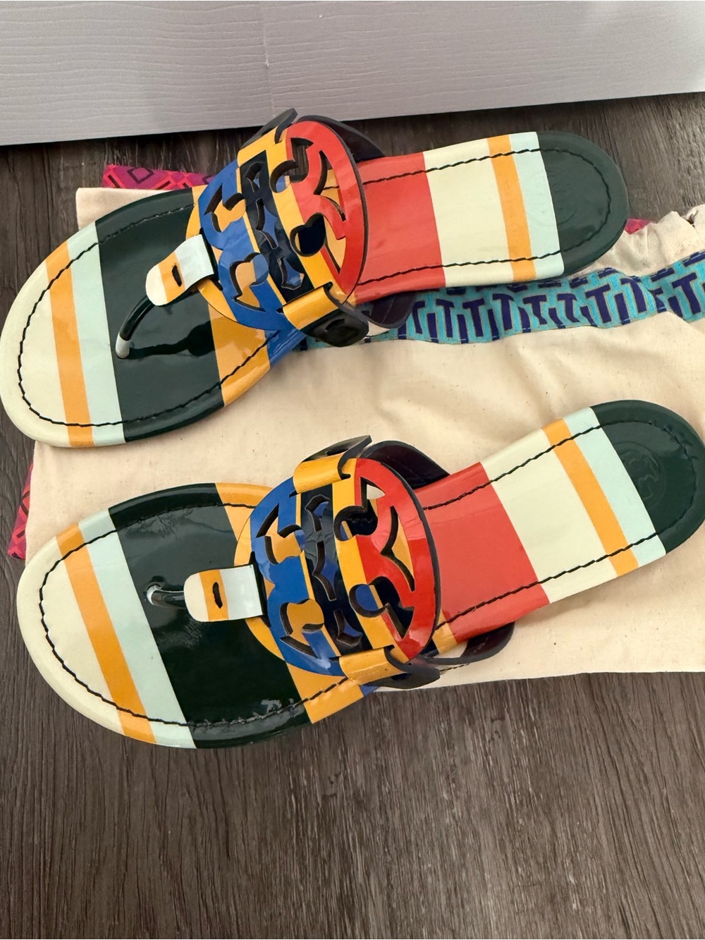 Tory Burch Limited Edition Ballon Stripe Miller In Patent Leather - Picture 4 of 12